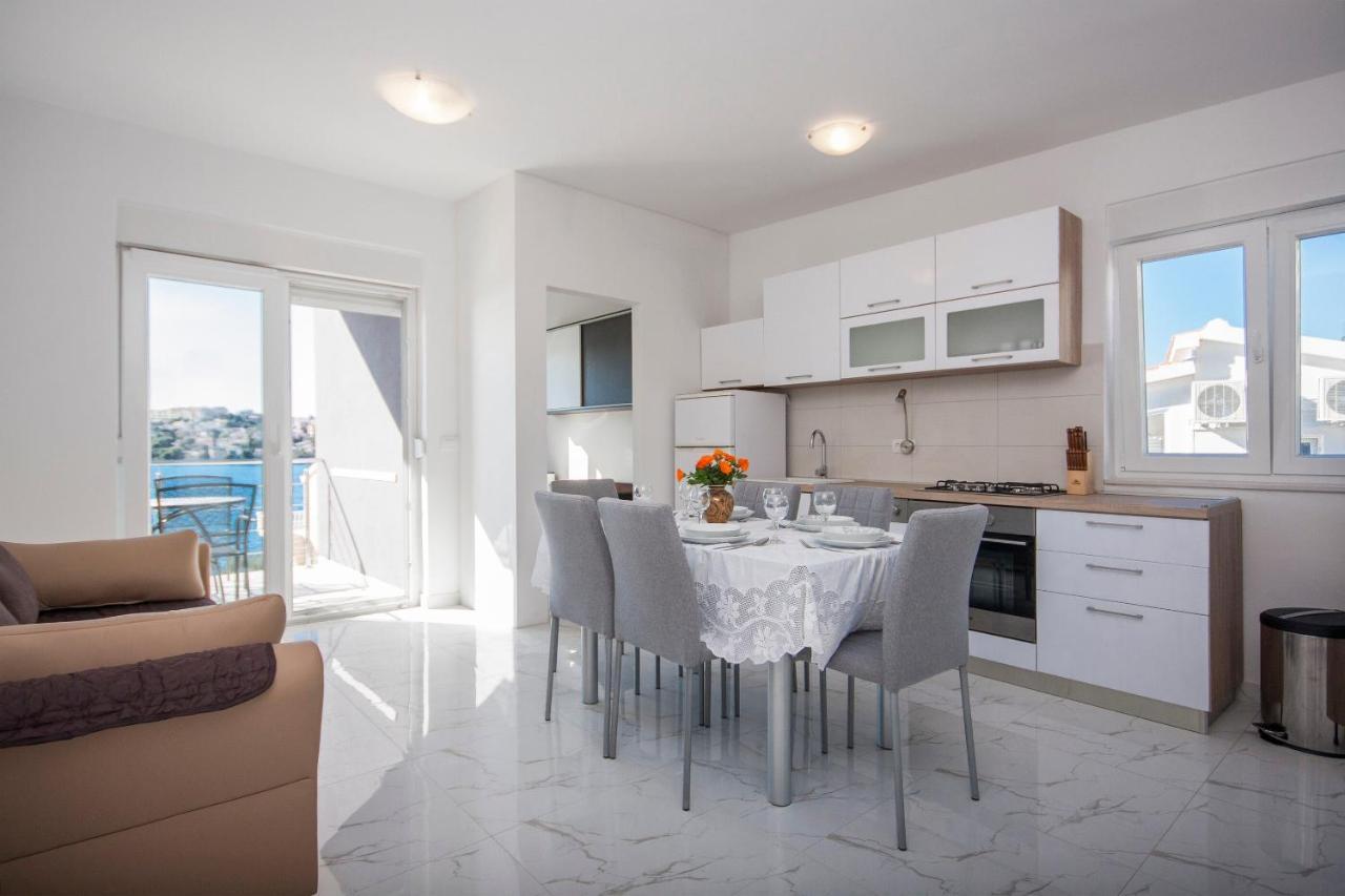 Apartments Osti 로고즈니차 외부 사진