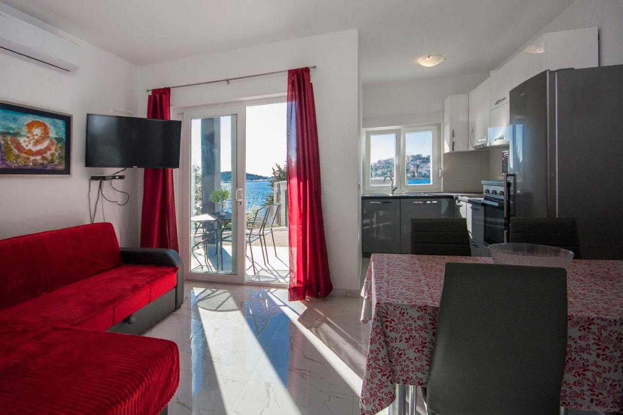 Apartments Osti 로고즈니차 외부 사진