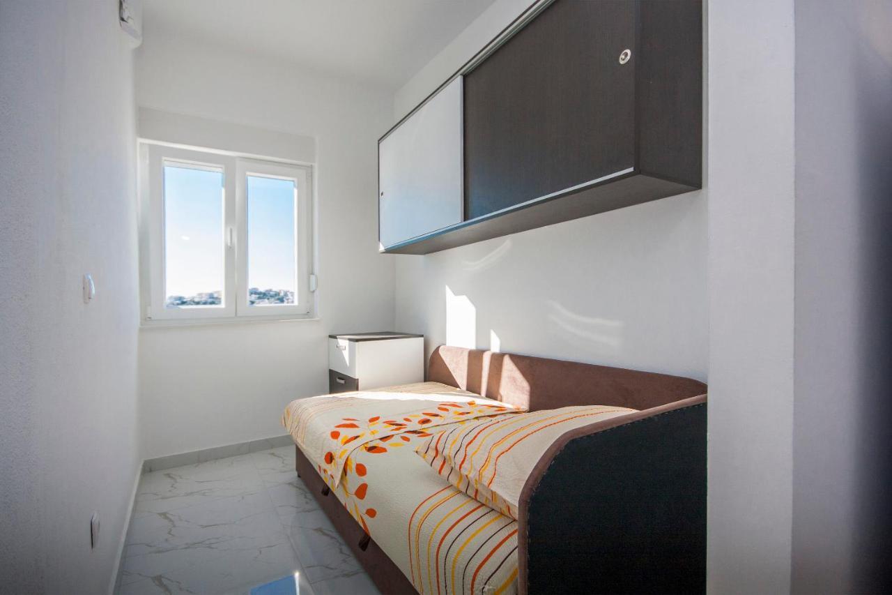 Apartments Osti 로고즈니차 외부 사진