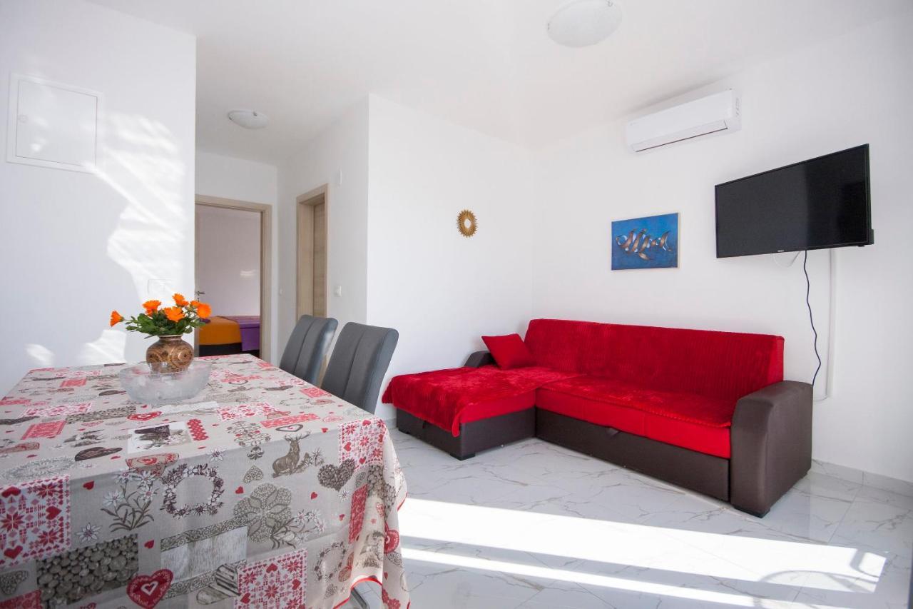Apartments Osti 로고즈니차 외부 사진