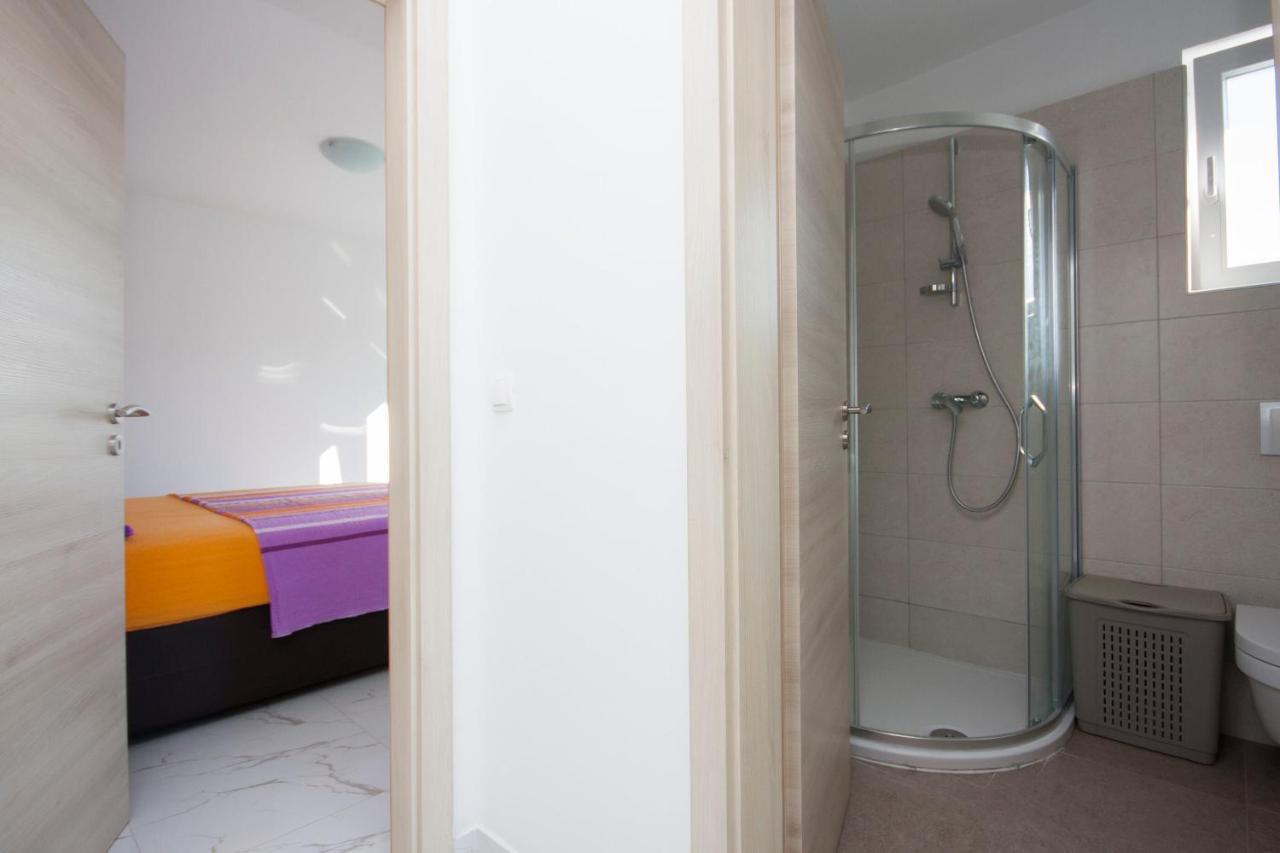Apartments Osti 로고즈니차 외부 사진